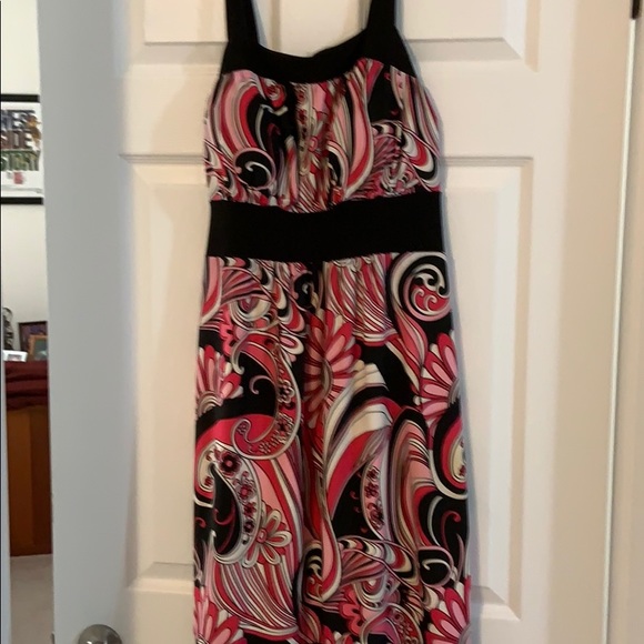 Dress - Picture 1 of 3